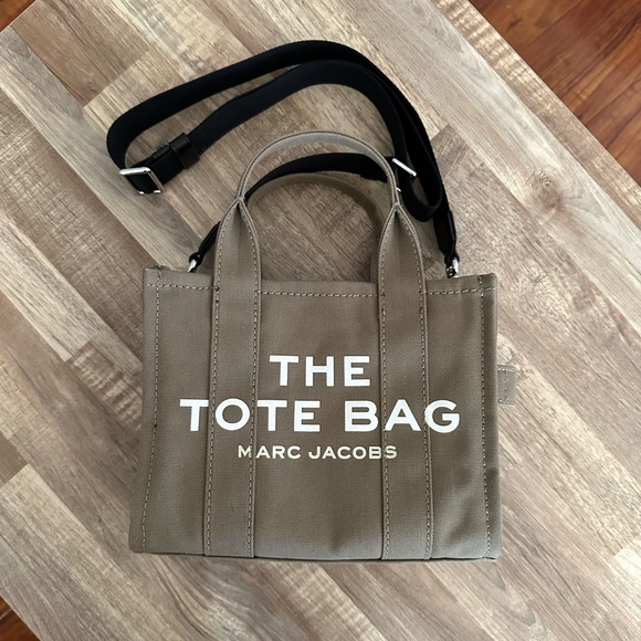 Marc Jacobs Handbags - Marc Jacobs Slate Green Tote Bag